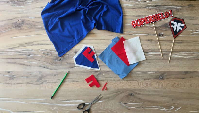 Superhelden-Kindergeburtstag-Cape-basteln-Schritt5